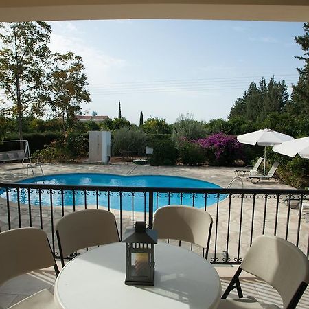 Villa Natasha Coral Bay Esterno foto