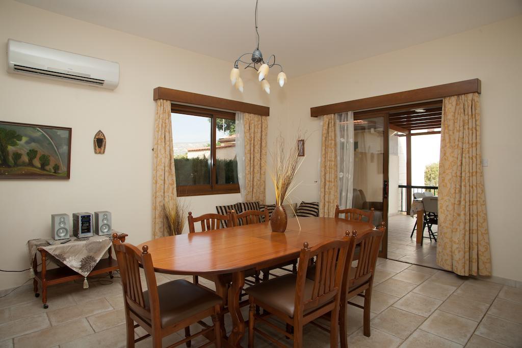 Villa Natasha Coral Bay Esterno foto